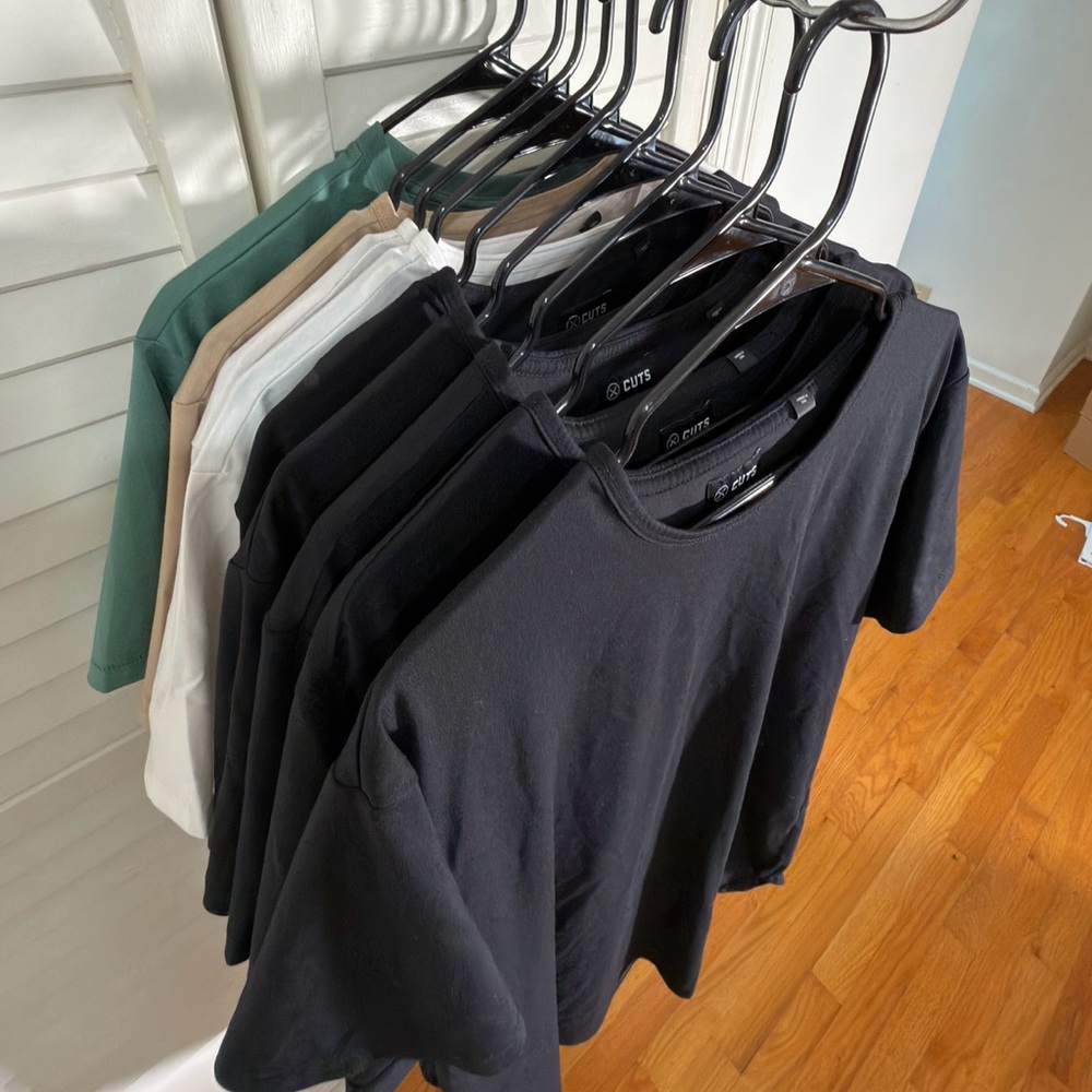 Cuts Clothing Elongated/Curve Hem Tee Bundle | 9 Shirts | XXL | Multiple Colors